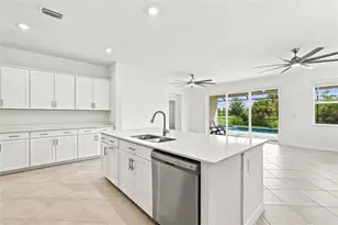 11296 Pinot Dr, Venice, FL 34293 - Photo 5