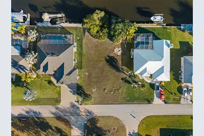 241 SW 40th Street, Cape Coral, FL 33914 - Photo 3