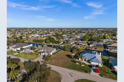 241 SW 40th Street, Cape Coral, FL 33914 - Photo 5