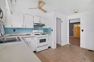 1700 Cowan Cir, Titusville, FL 32796 - Photo 5