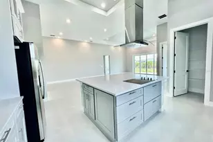 8147 Tracy Cir, Port Charlotte, FL 33981 - Photo 7