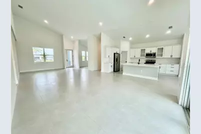 8181 Tecumseh Circle, Port Charlotte, FL 33981 - Photo 5