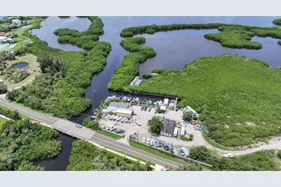 6817 Bayshore Road, Palmetto, FL 34221 - Photo 7