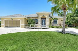 124 Roselle Ct, Port Charlotte, FL 33952 - Photo 5
