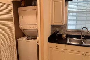 2427 Magnolia Cir, North Port, FL 34289 - Photo 21
