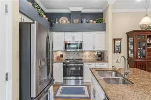 1001 Topelis Dr, Englewood, FL 34223 - Photo 15