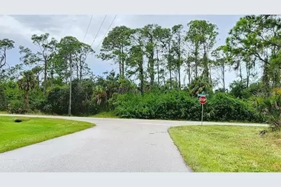 151 Ravenswood Boulevard, Port Charlotte, FL 33954 - Photo 5