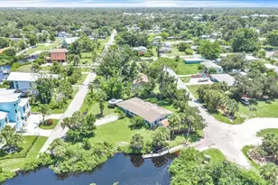 807 Lucille Ave, Nokomis, FL 34275 - Photo 37
