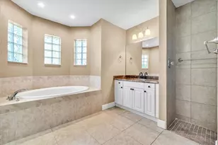 142 Australian Dr, Rotonda West, FL 33947 - Photo 17