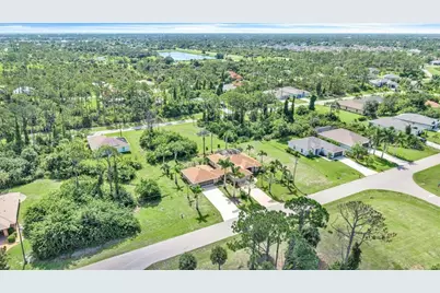 142 Australian Drive, Rotonda West, FL 33947 - Photo 47