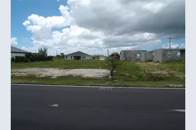 420 Diplomat Parkway E, Cape Coral, FL 33909 - Photo 5