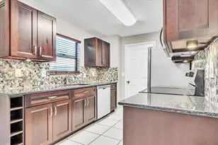 17131 Doyle Ave, Port Charlotte, FL 33954 - Photo 7