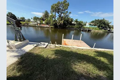 165 Dartmouth Drive NW, Port Charlotte, FL 33952 - Photo 7