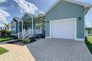 631 Tahiti Ct, Punta Gorda, FL 33950 - Photo 3