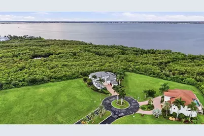 4790 Harbor Point Court, Port Charlotte, FL 33952 - Photo 7