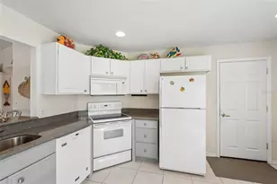 580 Rose Apple Cir, Port Charlotte, FL 33954 - Photo 17