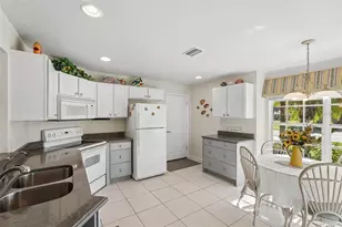 580 Rose Apple Cir, Port Charlotte, FL 33954 - Photo 3