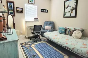 562 Flamingo Rd, Venice, FL 34293 - Photo 7