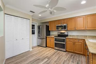 612 Chestnut Ln, Englewood, FL 34223 - Photo 9