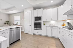 17420 Jadestone Ct, Venice, FL 34293 - Photo 13