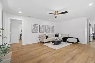 670 Venice Ln, Sarasota, FL 34242 - Photo 51