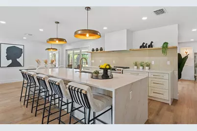 670 Venice Lane, Sarasota, FL 34242 - Photo 25