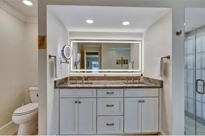 7913 Broadmoor Pines Boulevard, Sarasota, FL 34243 - Photo 21