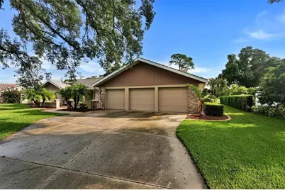 7913 Broadmoor Pines Boulevard, Sarasota, FL 34243 - Photo 3