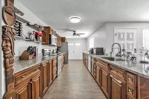 2417 Magdalina Dr, Punta Gorda, FL 33950 - Photo 13