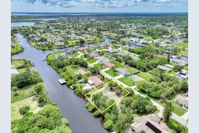 18422 Van Nuys Circle, Port Charlotte, FL 33948 - Photo 23