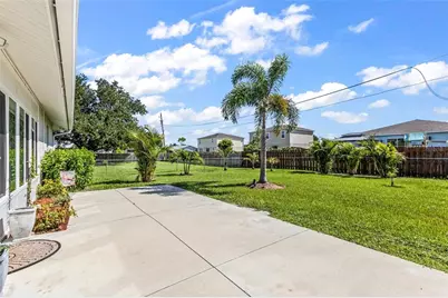 209 Rockwood Street NW, Port Charlotte, FL 33952 - Photo 25