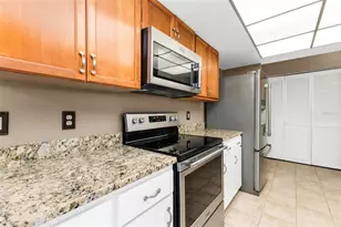 209 Rockwood St NW, Port Charlotte, FL 33952 - Photo 9
