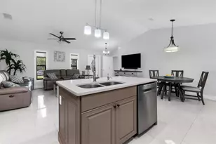 1056 Cazenovia St, Port Charlotte, FL 33952 - Photo 5