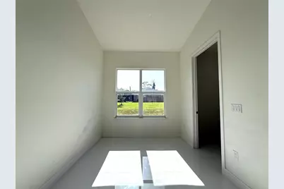 16443 Hillsborough Boulevard, Port Charlotte, FL 33954 - Photo 29