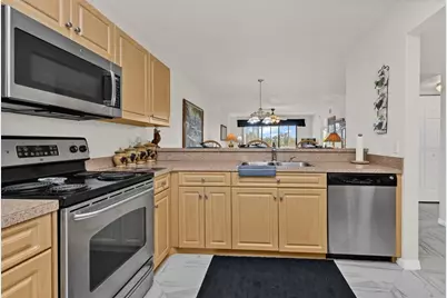 175 Kings Highway #227-B7, Punta Gorda, FL 33983 - Photo 5