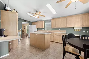 2100 Kings Hwy, Port Charlotte, FL 33980 - Photo 17