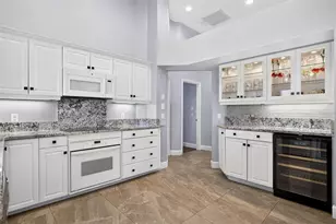 632 Crossfield Cir, Venice, FL 34293 - Photo 13
