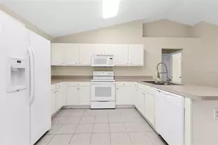 5570 Montego Ln, Port Charlotte, FL 33981 - Photo 5