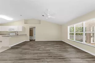 5570 Montego Ln, Port Charlotte, FL 33981 - Photo 9