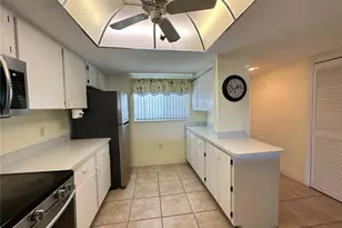12274 SW Egret Cir, Lake Suzy, FL 34269 - Photo 17