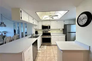 12274 SW Egret Cir, Lake Suzy, FL 34269 - Photo 7