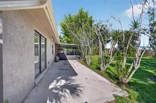 3917 Sawyerwood Rd, Sarasota, FL 34233 - Photo 51