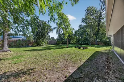 3917 Sawyerwood Road, Sarasota, FL 34233 - Photo 49