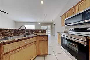 1322 Dragon Head Dr, Valrico, FL 33594 - Photo 9