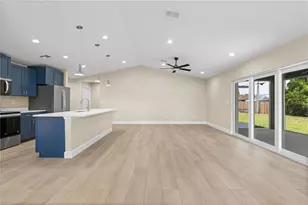 9417 Heartwellville Ave, Englewood, FL 34224 - Photo 3