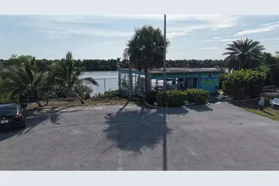 625 E Baffin Drive, Venice, FL 34293 - Photo 49