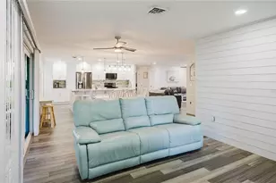 625 E Baffin Dr, Venice, FL 34293 - Photo 15