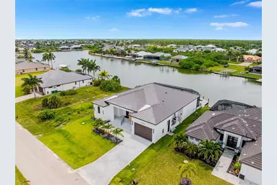 8124 Tecumseh Circle, Port Charlotte, FL 33981 - Photo 9