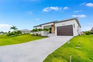 8124 Tecumseh Cir, Port Charlotte, FL 33981 - Photo 7