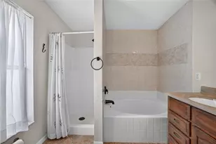 1406 Woodcrest Ln, North Port, FL 34286 - Photo 21